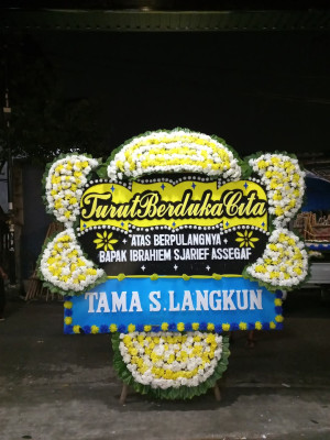 Papan Bunga Duka di Paro