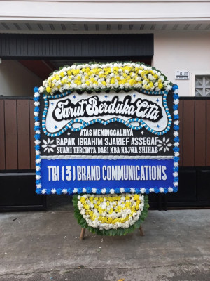 Papan Bunga Duka di Paro